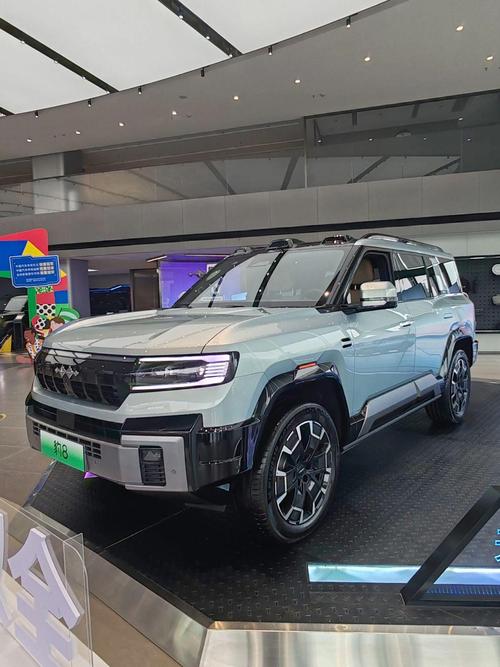 深圳215比亚迪方程豹硬派越野的爆款，英菲尼迪35周年与你共成长